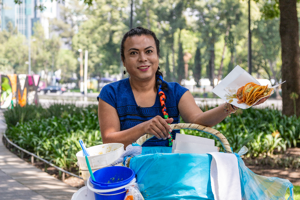 Ciudadanos se unen para ayudar a “Lady Tacos de Canasta”