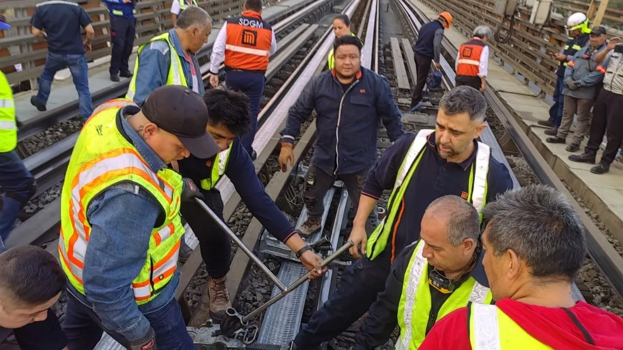 Se deforman las vías en la Línea B del Metro; suspenden el servicio (Videos)