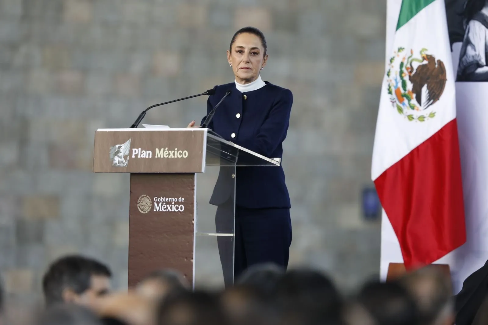 Sheinbaum promete impulsará manufactura y empleos con Plan México