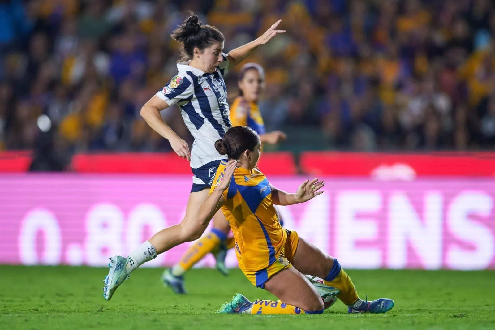 Tigres gana 1-0 a Rayadas en el partido de ida de la Liga MX Femenil (Video)