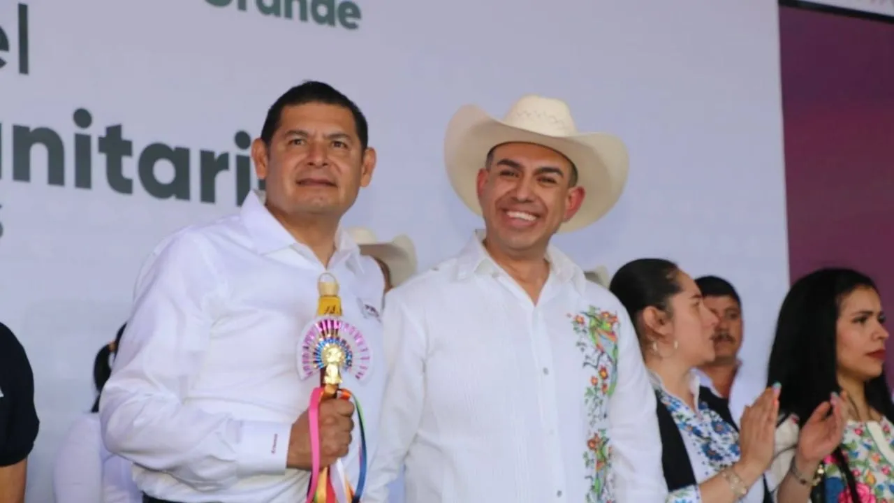 Hallan drogas y armas en propiedades del alcalde morenista de Cuautempan, Puebla