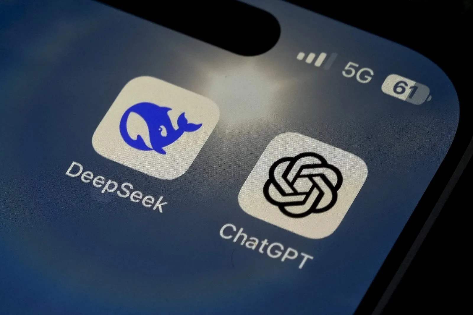 DeepSeek y ChatGPT responden de forma diferente a preguntas delicadas sobre China