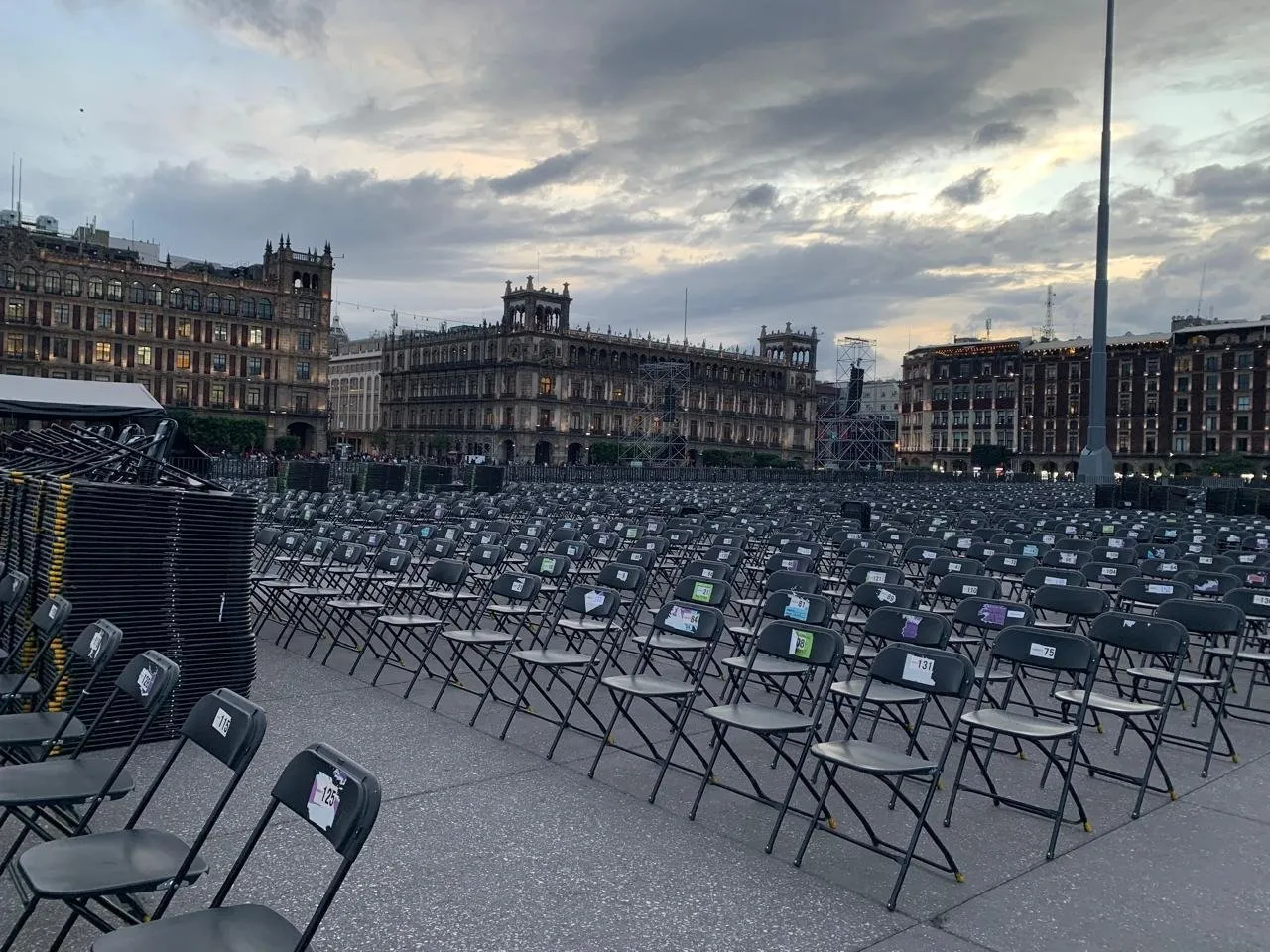 Así se prepara el Zócalo para los 100 primeros días de gobierno de Sheinbaum (Video)