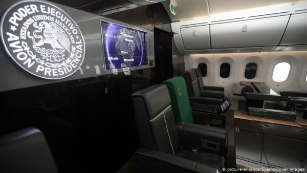 AMLO ofrece avión presidencial para fiestas