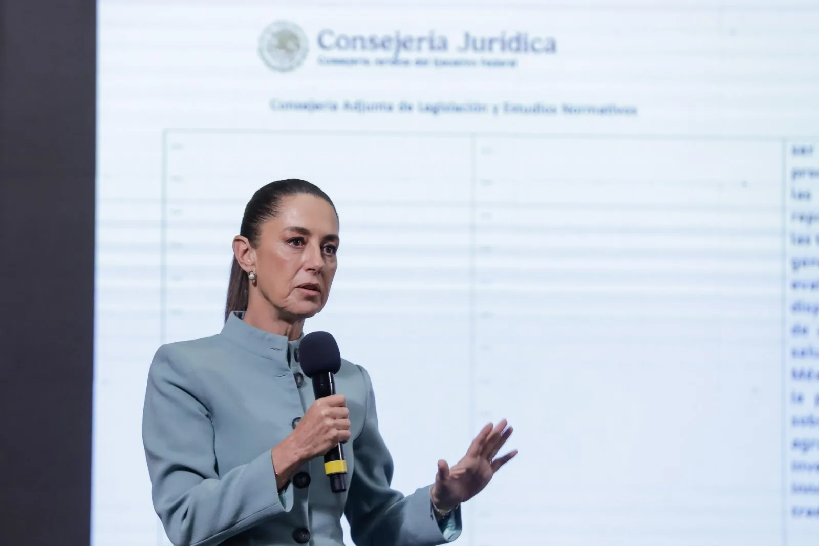 Sheinbaum presenta cambios a la iniciativa para prohibir el maíz transgénico