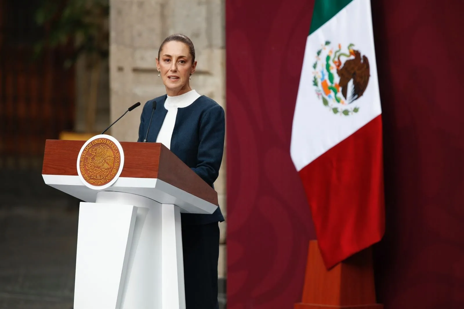 Sheinbaum responde a Trump: “La postura de México no es cerrar fronteras”