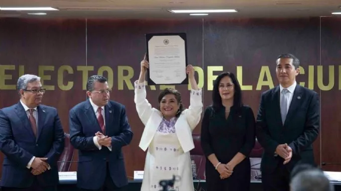 TECDMX otorga constancia como jefa de gobierno a Clara Brugada