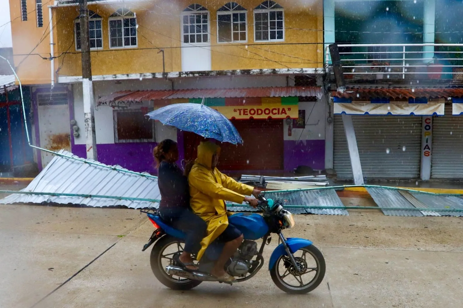 Seguirán las lluvias este miércoles en la mitad del país; vientos fuertes en los siguientes estados