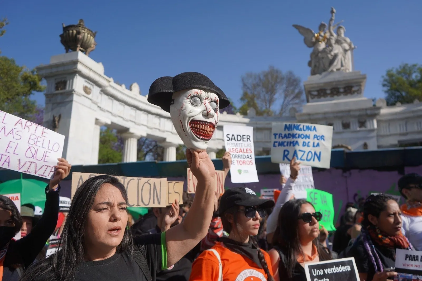 Brugada celebra que Congreso de la CDMX frenó las corridas de toros sin violencia