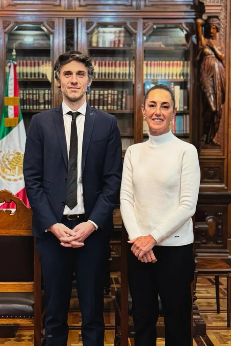 Sheinbaum se reunió en Palacio Nacional con el abogado del expresidente de Perú, Pedro Castillo