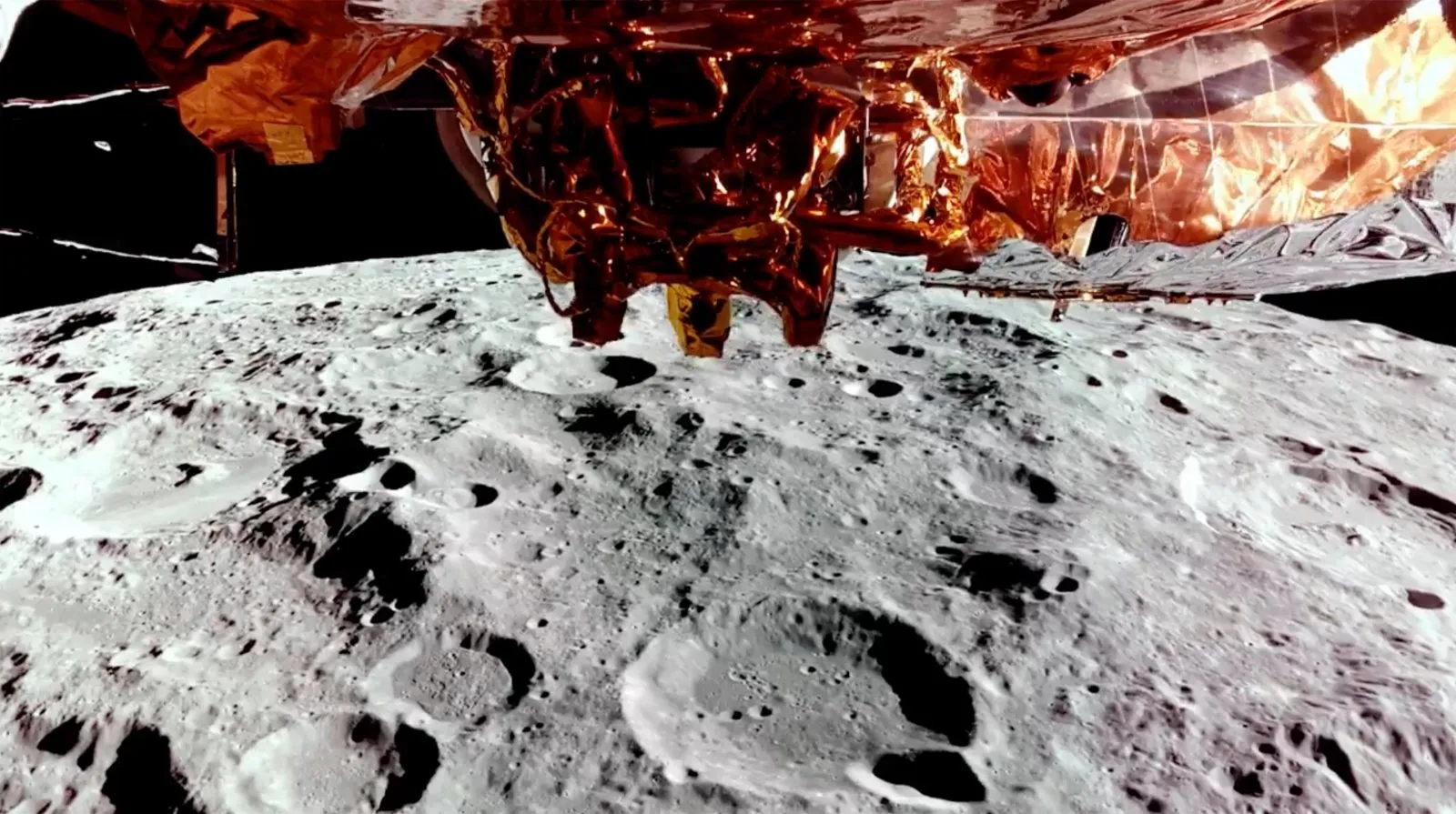 El módulo lunar privado Blue Ghost aluniza con una entrega especial para la NASA