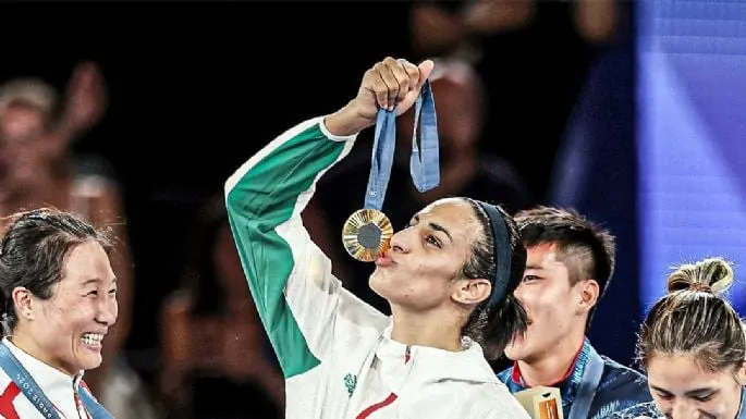 Imane Khelif, boxeadora argelina, gana medalla de oro en París 2024