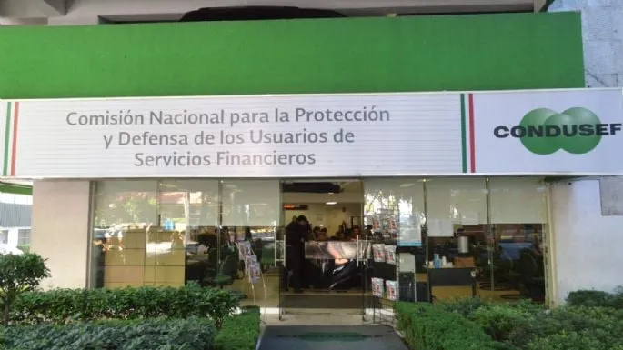 Condusef alerta a clientes de Profuturo y otras instituciones financieras por fraudes; así operan los estafadores