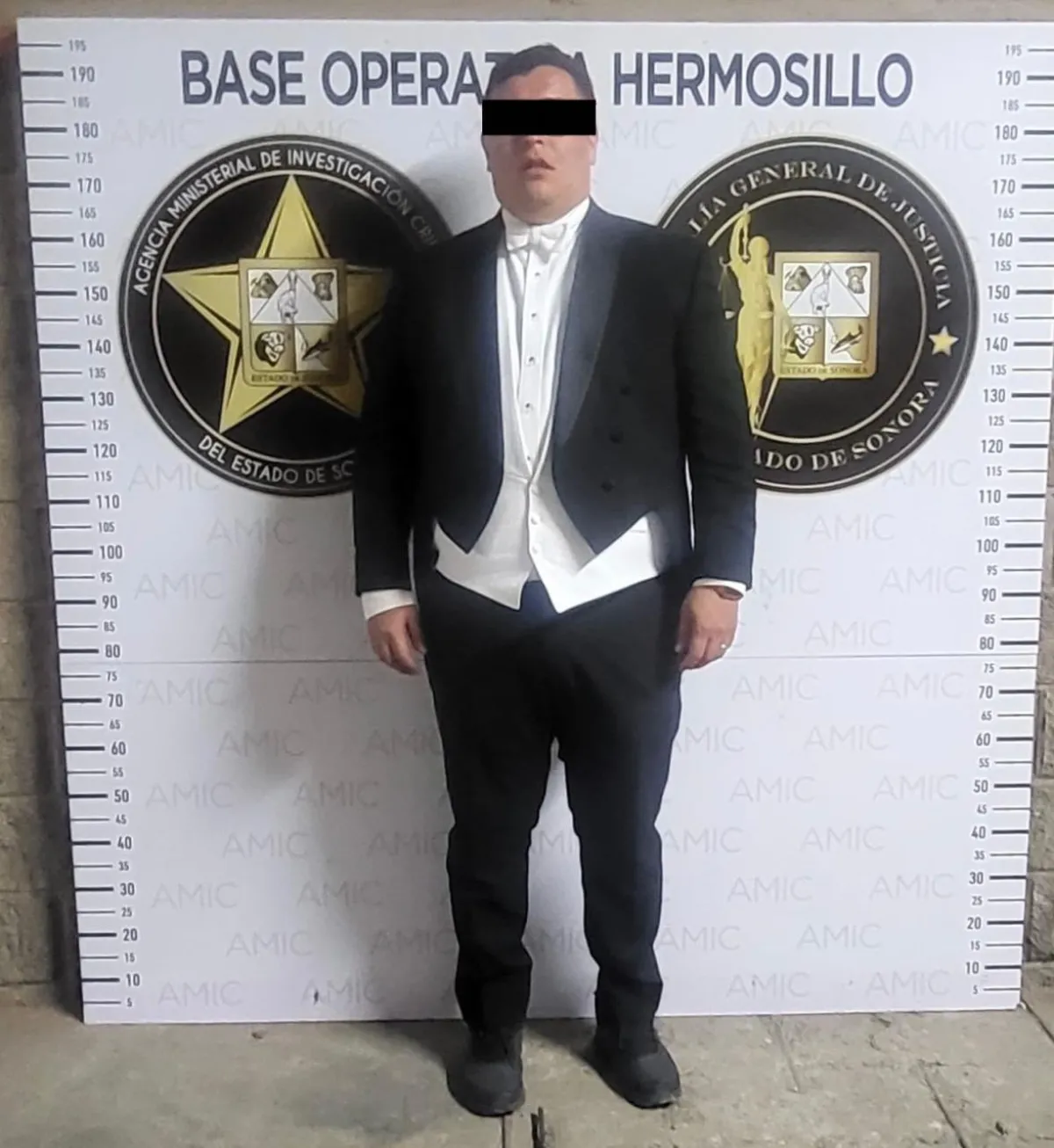 Manuel iba para su boda, pero no llegó porque fue detenido por defraudar a 28 adultos mayores