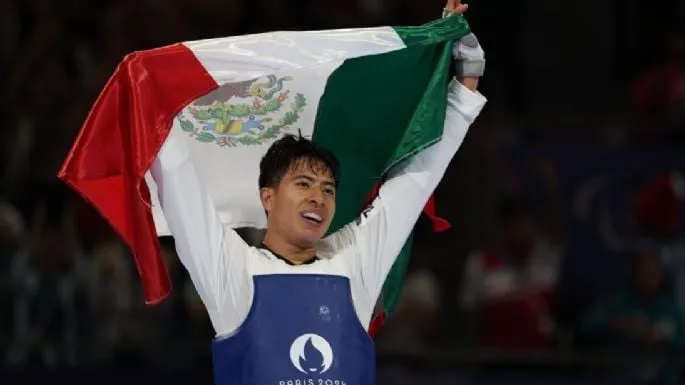 Luis Nájera gana medalla de plata en parataekwondo en los Juegos Paralímpicos de París 2024