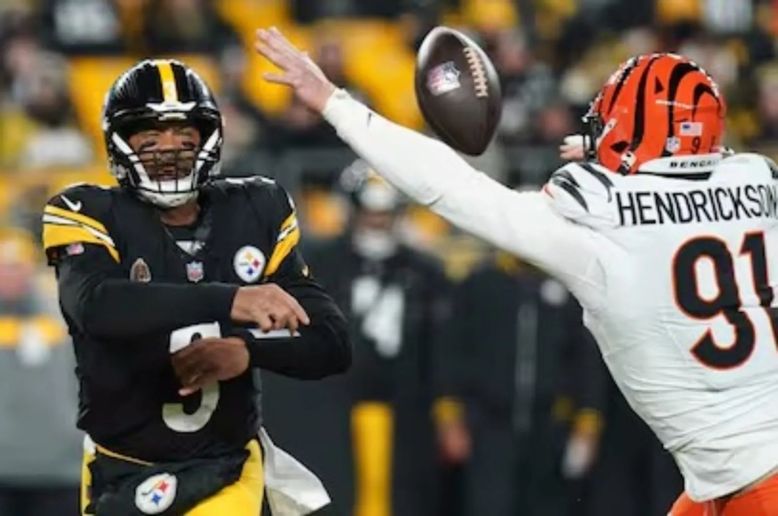 Steelers miran hacia los playoffs tras cerrar la temporada regular con cuatro derrotas