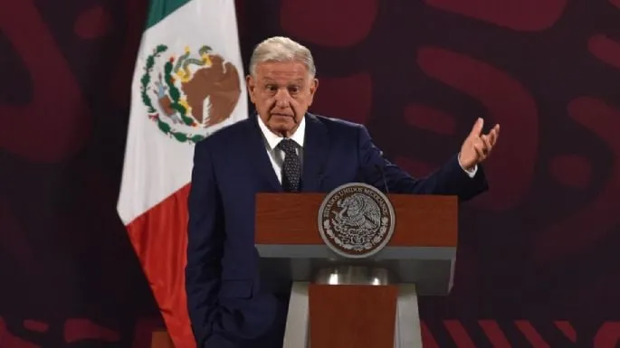 Lorenzo Córdova “ahora está como la chimoltrufia” con el tema de la sobrerrepresentación: AMLO