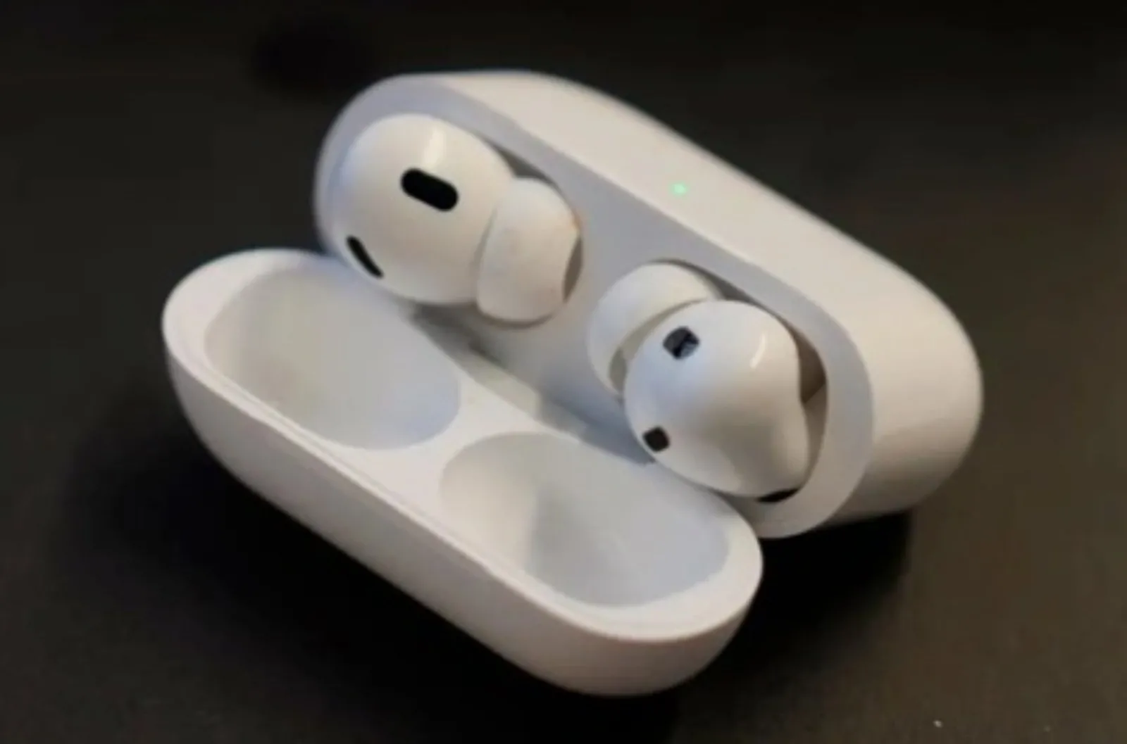 AirPods Pro de Apple podrían ayudar a personas con problemas auditivos