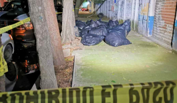 MEDICAMENTO oncológico robado es ENCONTRADO en 27 bolsas de basura en Azcapotzalco
