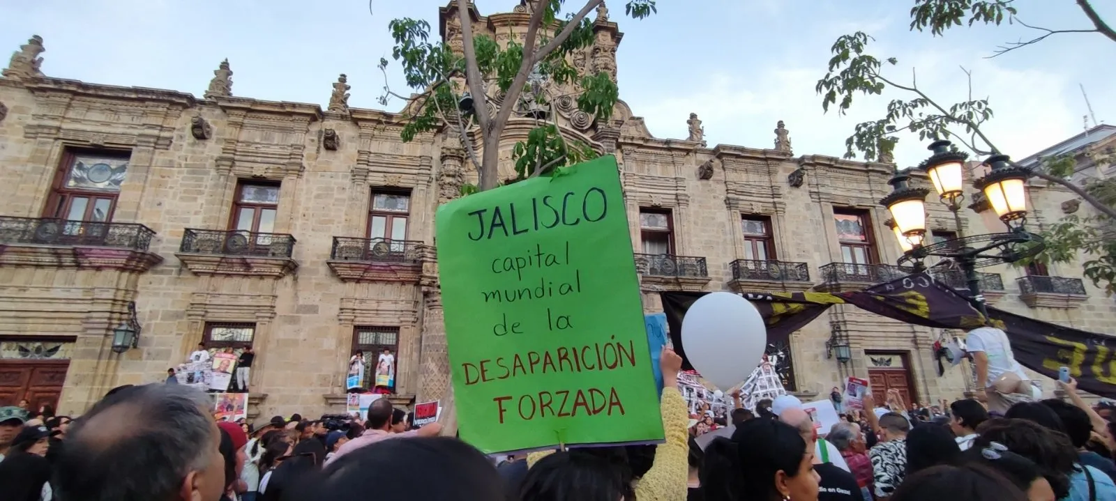 Madres buscadoras desestiman anuncios de Sheinbaum; exigen ser incluidas en plan y que se indague sexenio de AMLO