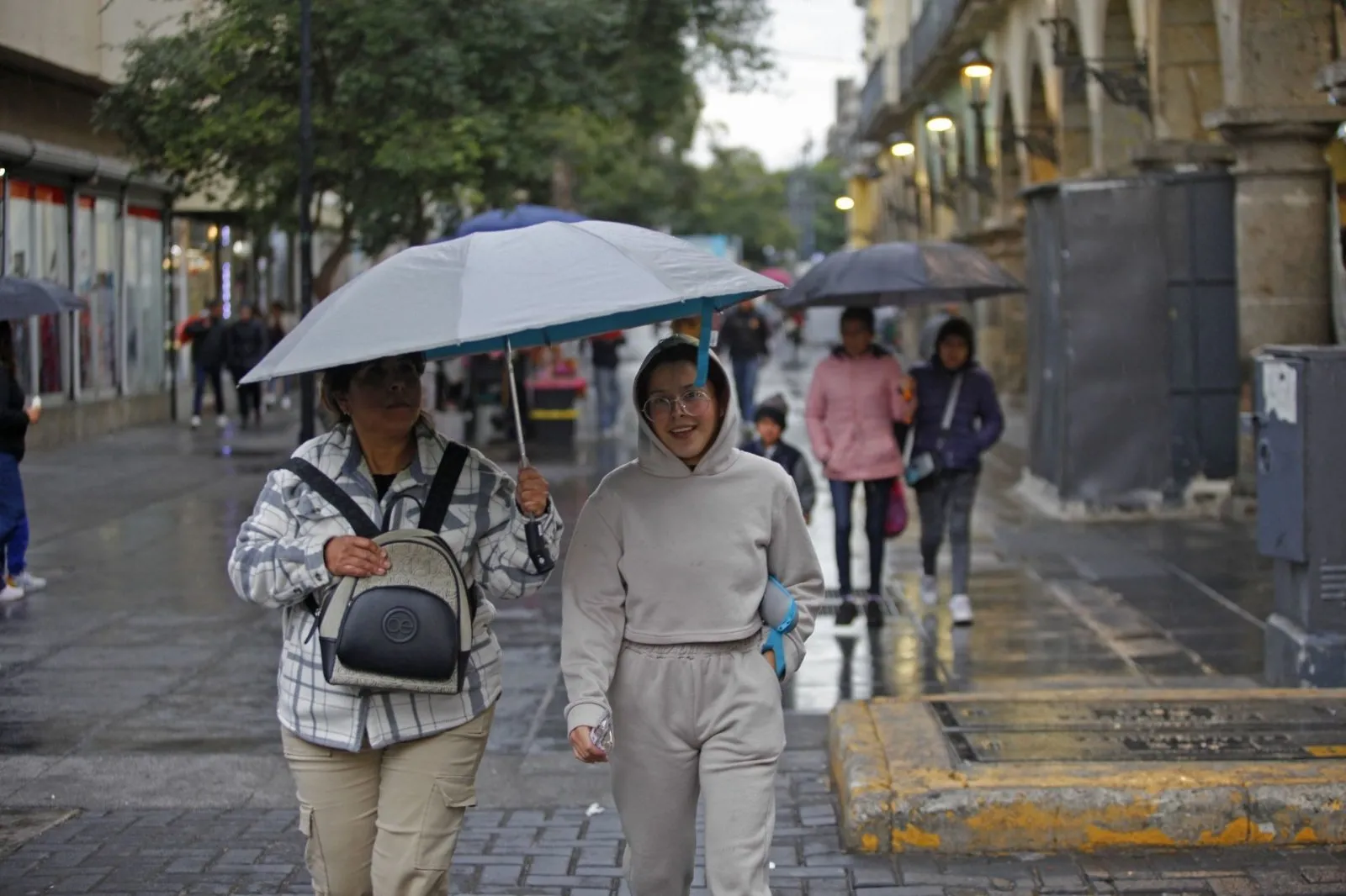 Lluvias, chubascos y calor afectarán a más de 20 entidades este miércoles 5 de febrero