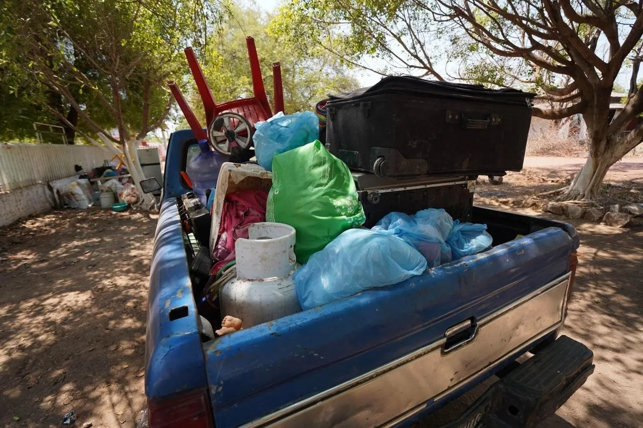 Violencia del crimen organizado desplazó a unas 100 personas en comunidad de Apatzingán