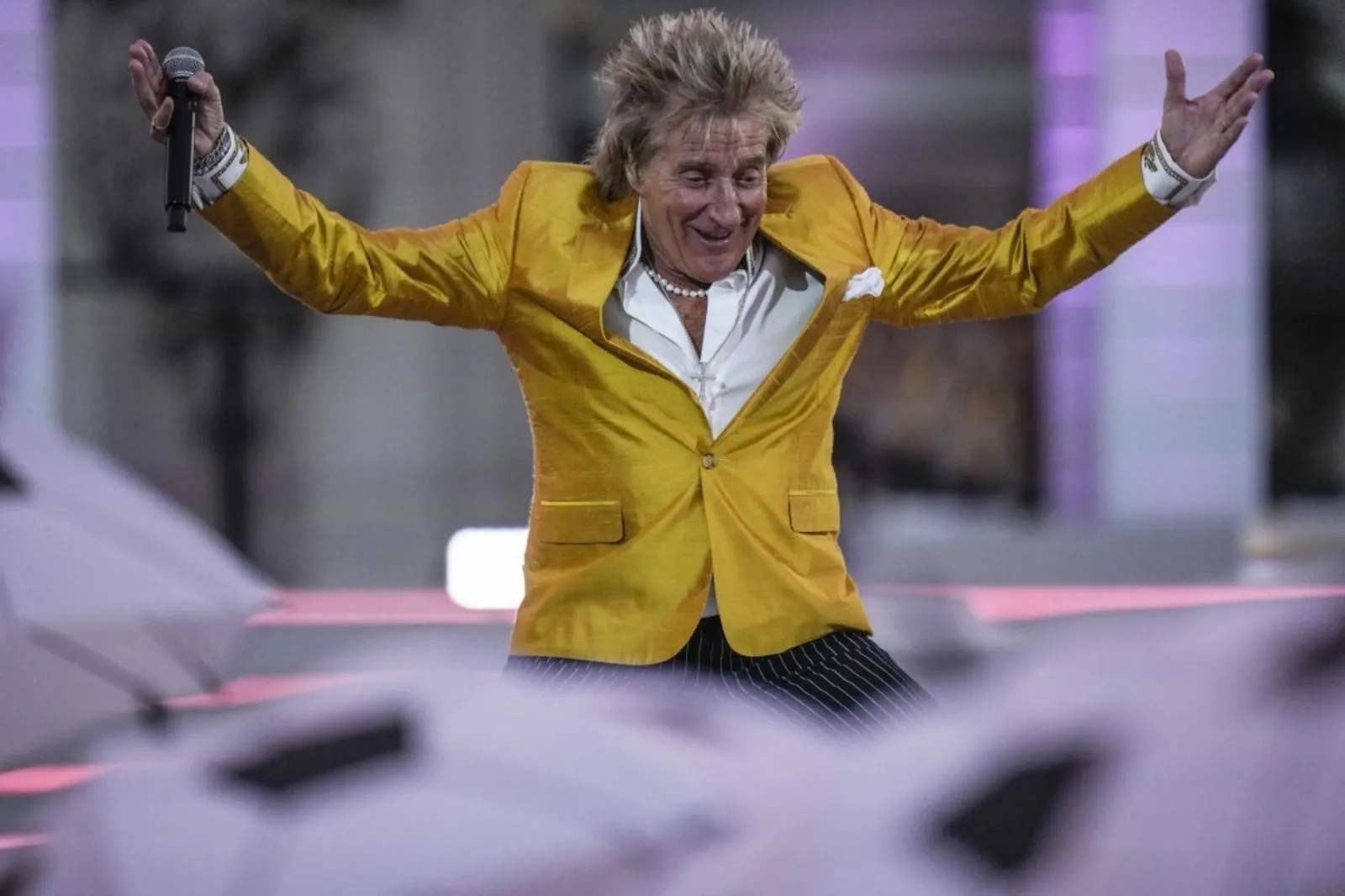 Rod Stewart actuará en el Festival de Glastonbury el próximo año