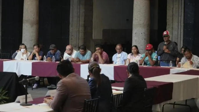 “No se nos va a olvidar”: Sheinbaum ofrece a padres de los 43 caminar juntos por la verdad (Video)