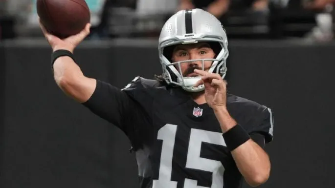 Minshew supera a O'Connell por el puesto de quarterback titular de Raiders