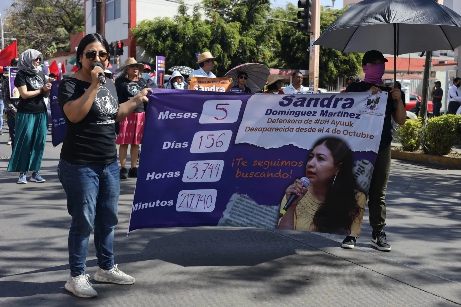 Reclaman a Salomón Jara por la desaparición de Sandra Domínguez en Oaxaca