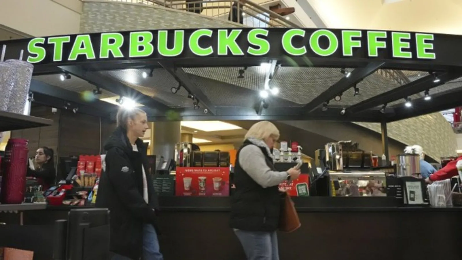 Trabajadores sindicados de Starbucks planean huelgas a partir del viernes