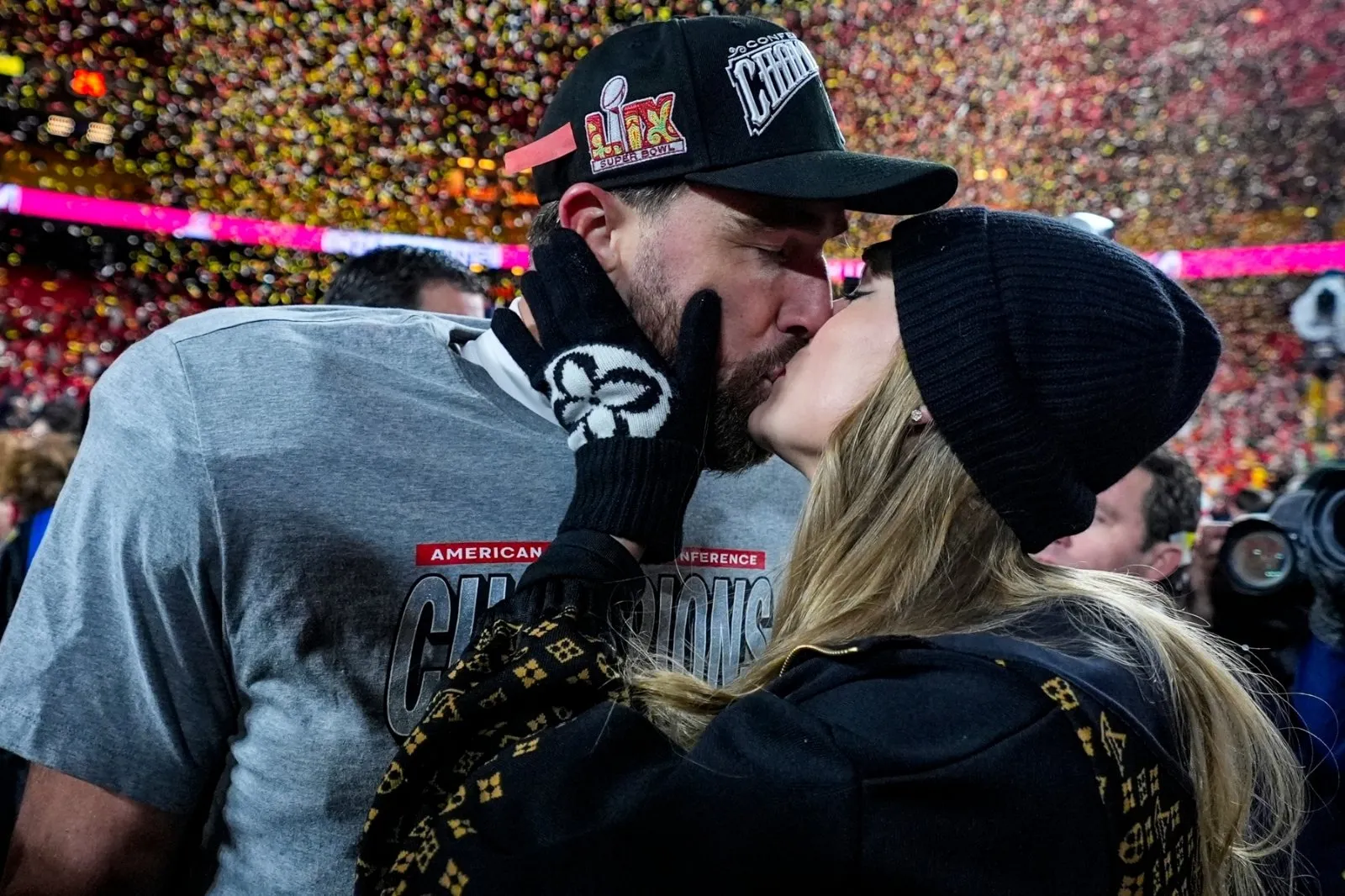 Taylor Swift ve a su novio Travis Kelce y a los Chiefs vencer a los Bills y volver al Super Bowl