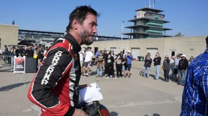 Keanu Reeves debuta en las carreras de autos profesionales