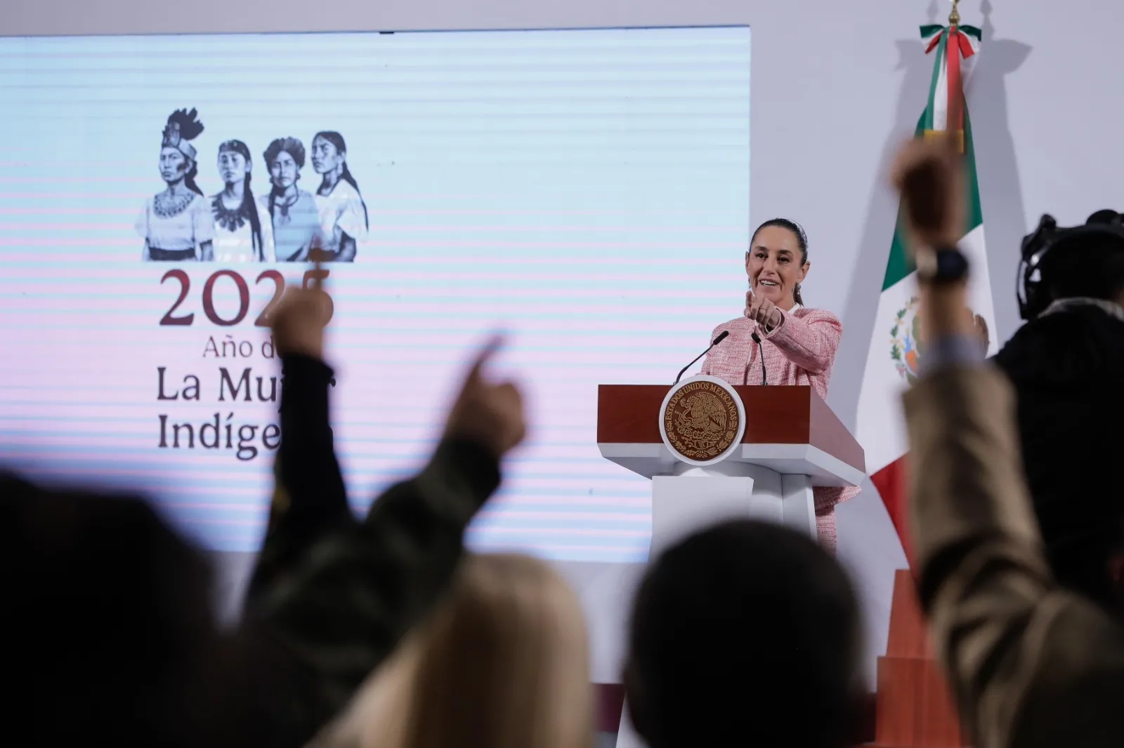 Estos fueron los principales temas de la conferencia mañanera de Sheinbaum del 4 de febrero (Video)