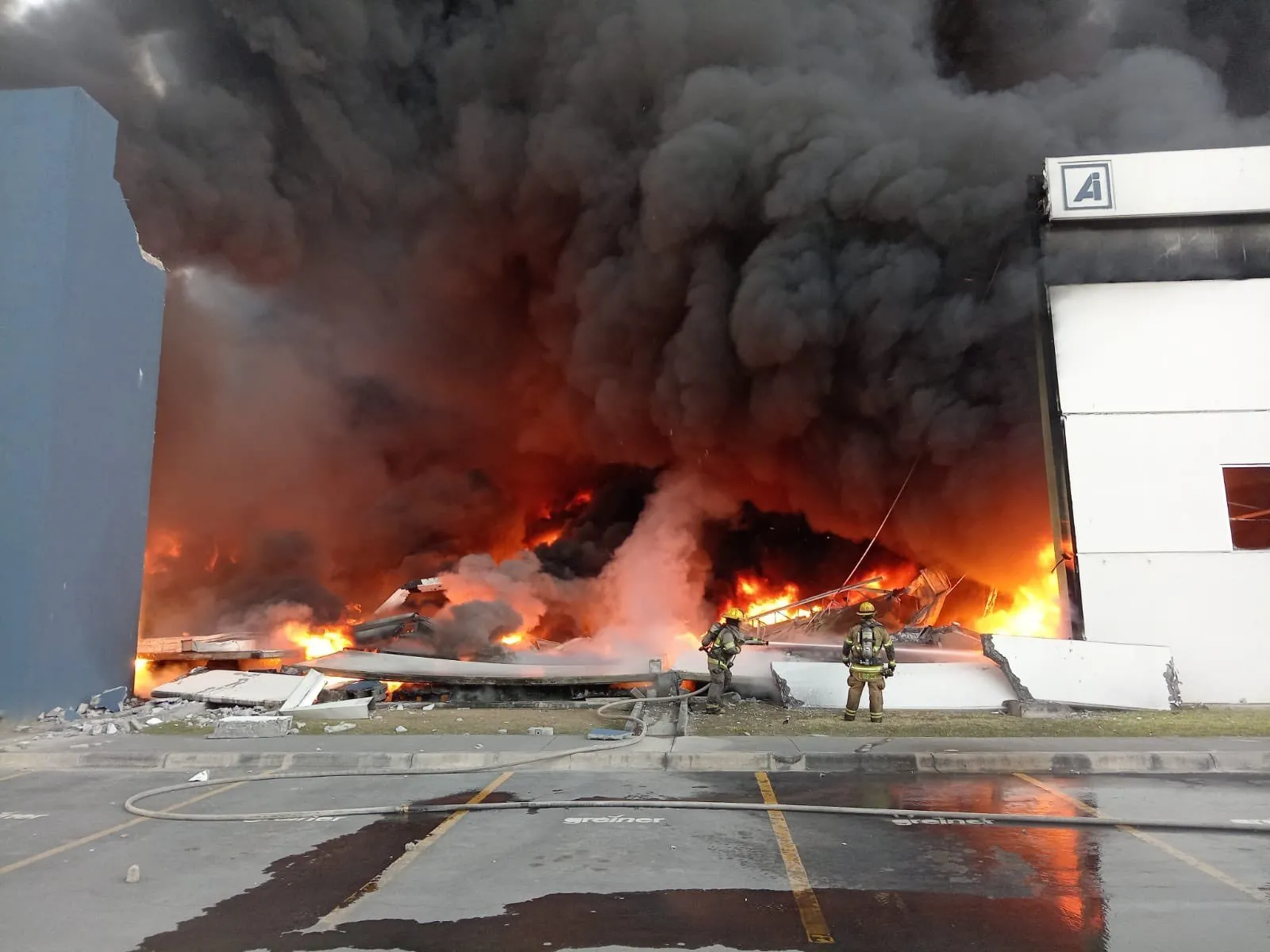 Se incendia Parque Industrial Las Américas en Apodaca