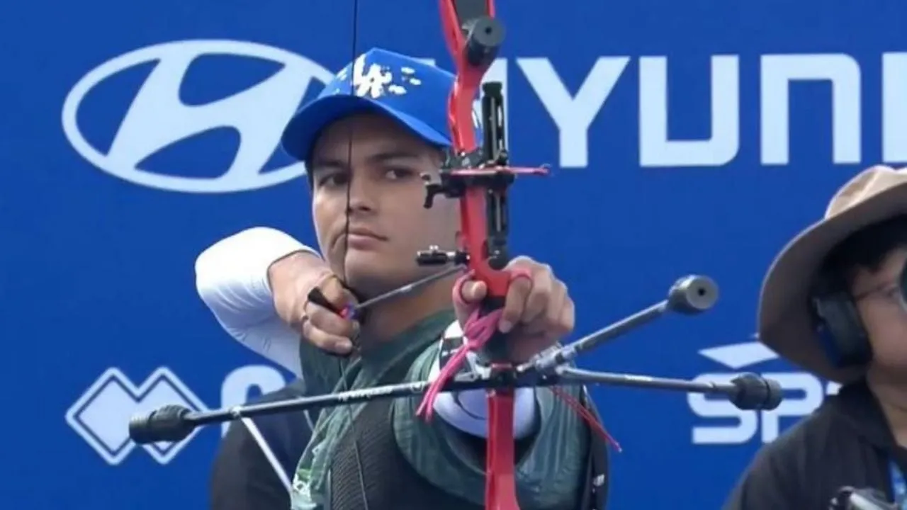 Matías Grande obtiene medalla de plata para México en Copa del Mundo de Tiro con Arco en Shanghái