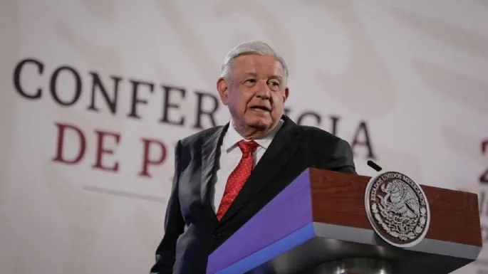 AMLO minimiza "lunes negro" en los mercados mundiales: "no nos afecta tanto"