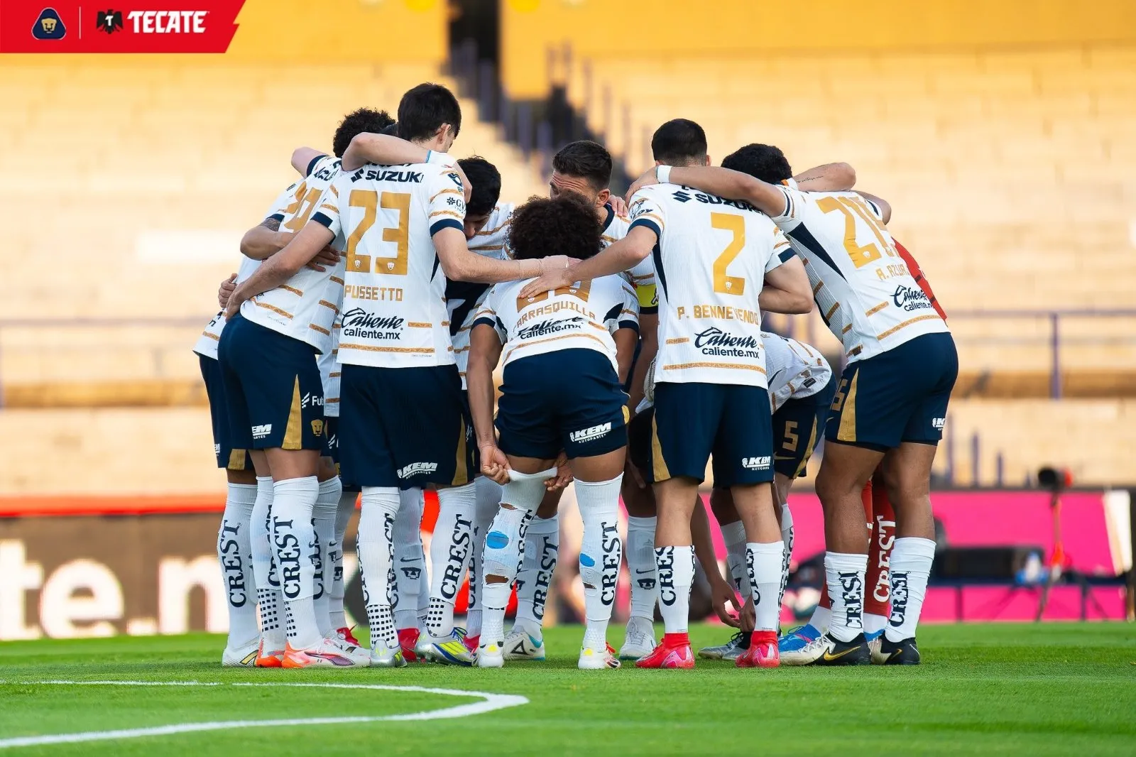 Reconocen error, pero multan a Pumas por quejarse del arbitraje en duelo ante Rayados