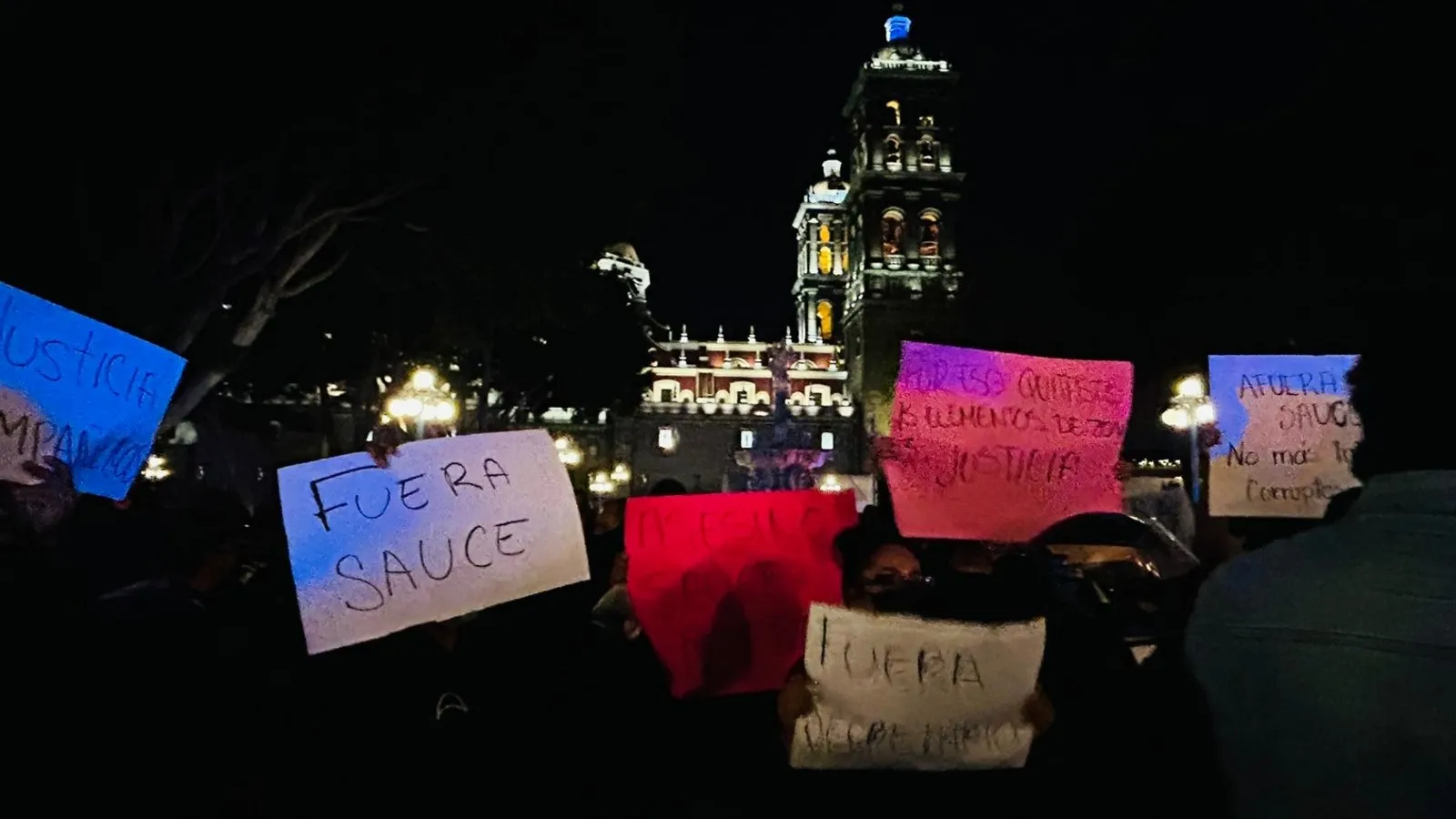 “¡El pueblo uniformado también es explotado!”: policías de Puebla protestan tras asesinato de dos elementos