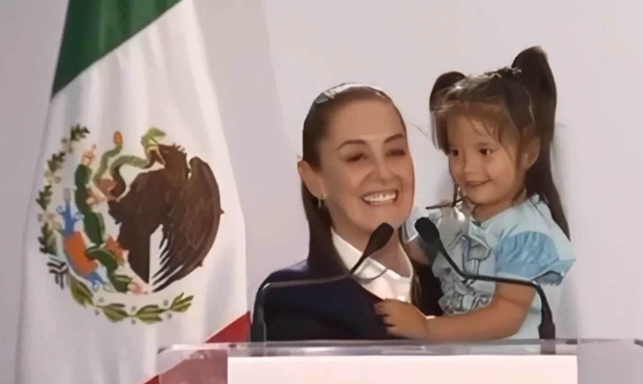 “Va a ser la próxima diputada” dice Sheinbaum a niña de 3 años que interrumpió su discurso