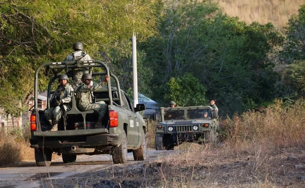 Muere un jornalero por explosión de mina terrestre en Michoacán