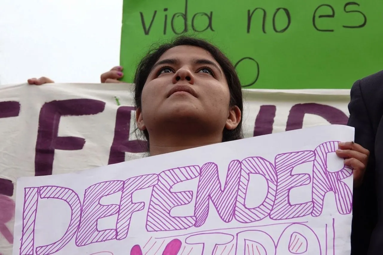 Víctimas de violencia familiar piden a la SCJN proteger a las madres y a sus hijos