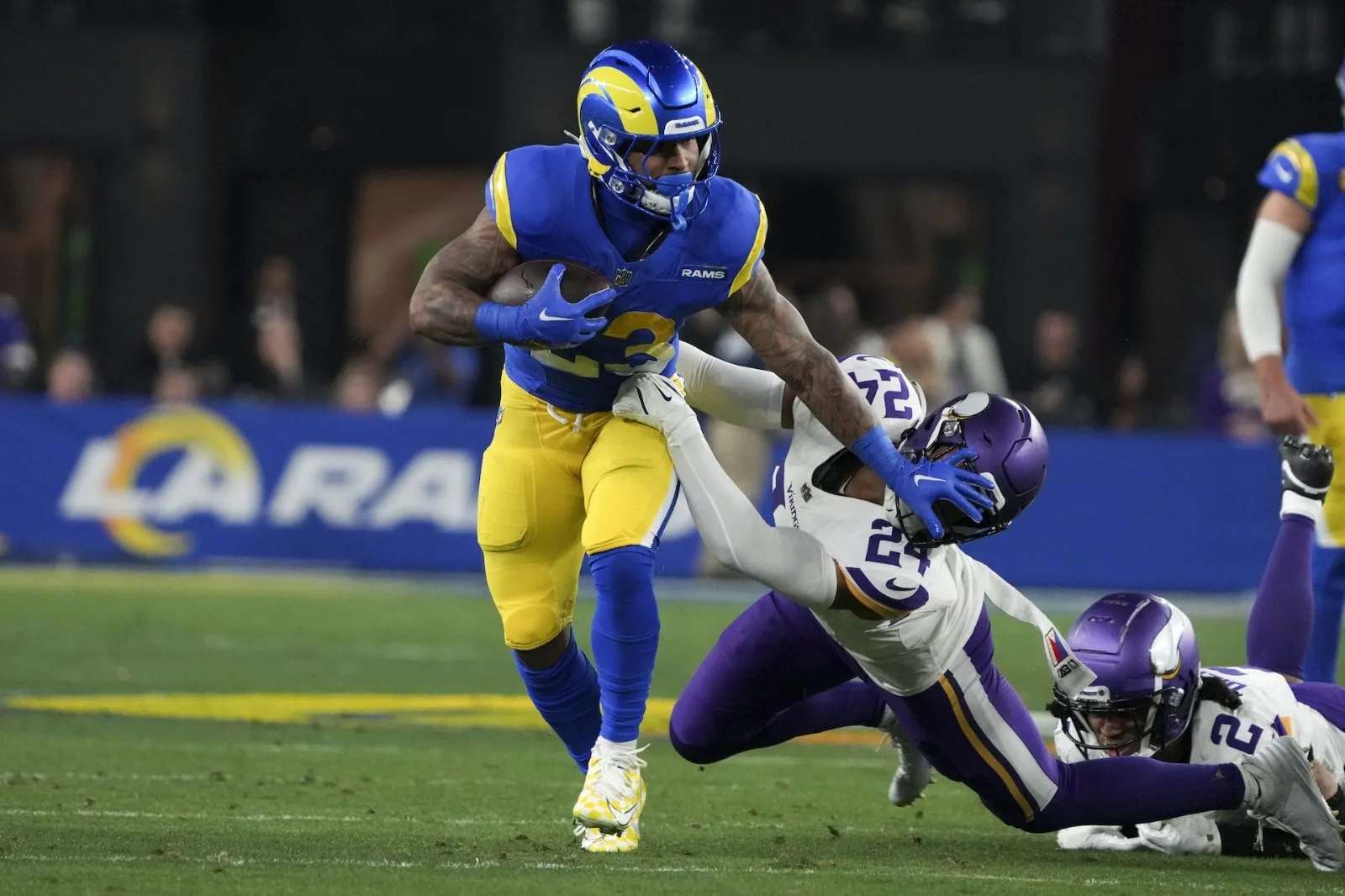 Los Rams aplastan 27-9 a los Vikings en partido de comodines disputado en Arizona