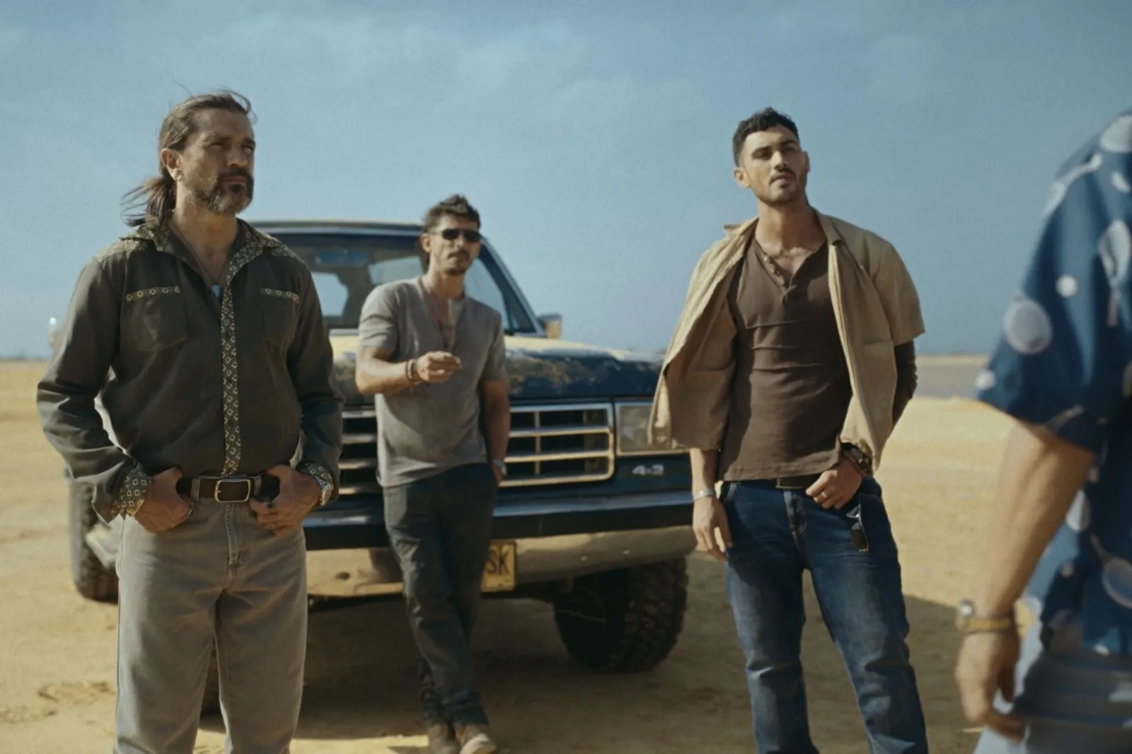 Alejandro Speitzer, Alberto Guerra y Juanes protagonizan “Pimpinero: Sangre y Gasolina”