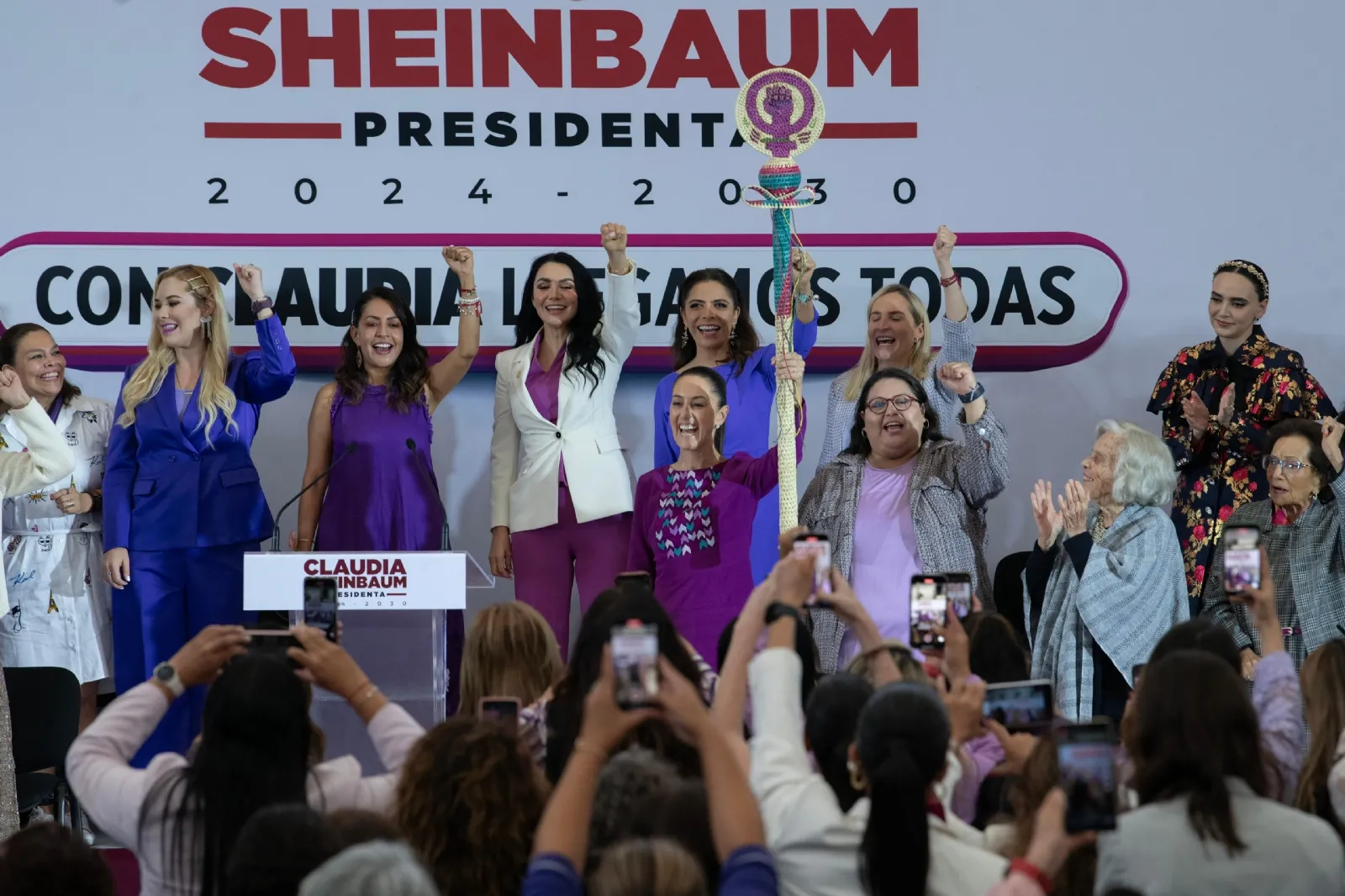 Feminismo: Sheinbaum toma distancia de López Obrador al blindar derechos de la mujer