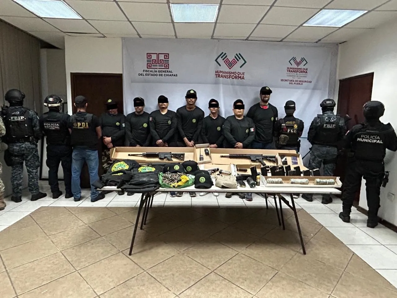 Capturan a banda criminal en Tapachula; liberan a empresario secuestrado y decomisan armas