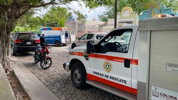 Rayo mata a dos trabajadores en Colima