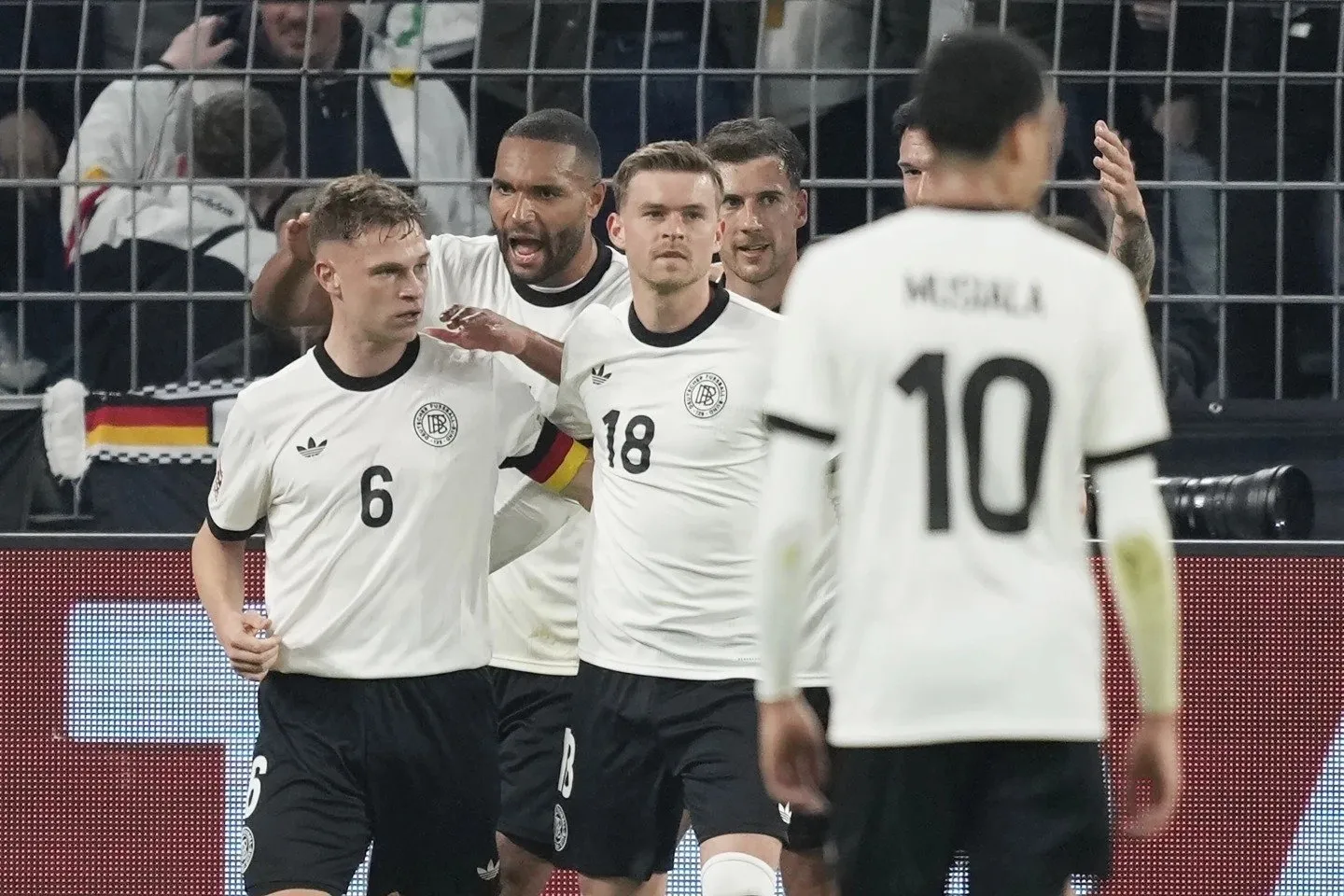 Alemania gana 5-4 en el global a Italia y avanza a semifinales de la Nations League