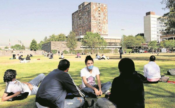 UNAM podría incrementar clases presenciales