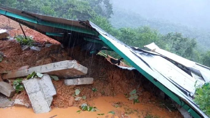 Tres muertos en Chiapas por la tormenta Nadine y el frente frío 4